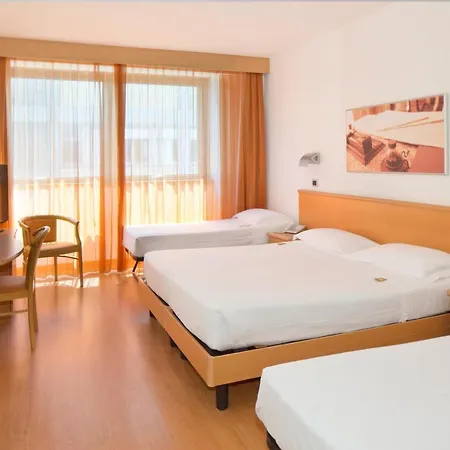 Hotel Montemezzi 4*