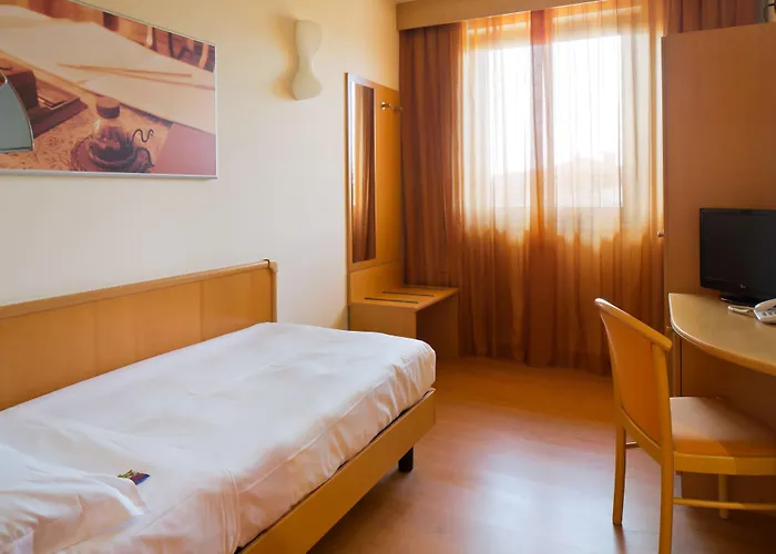 Montemezzi 4* فيغاسيو