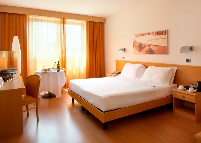 Montemezzi فندق 4*